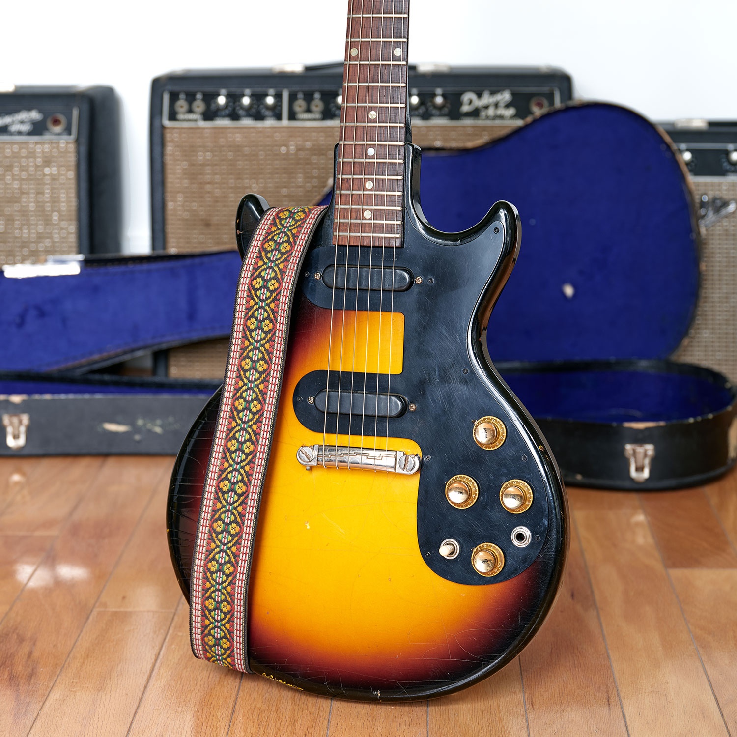 Vintage Gibson Melody Maker Sunburst